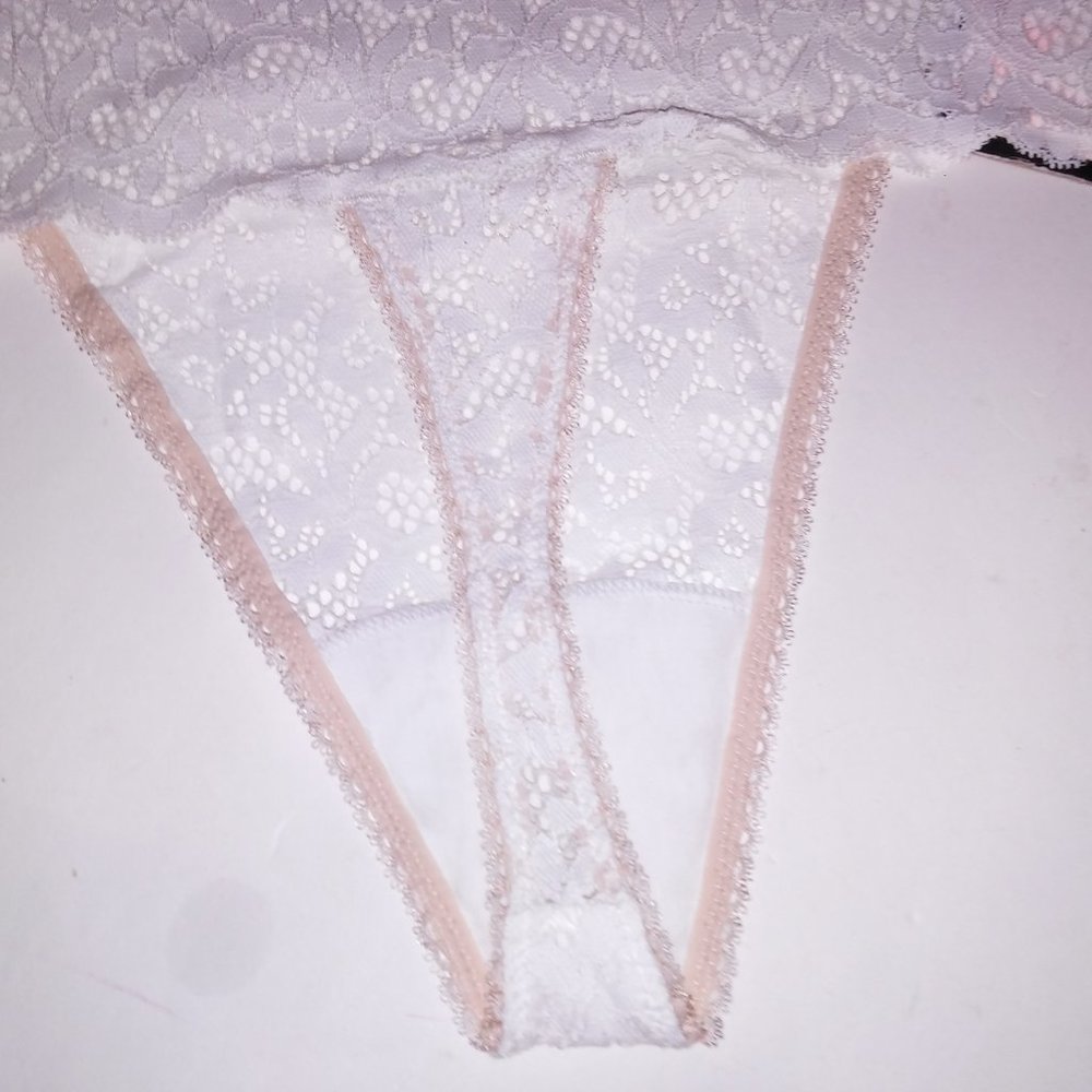 Victoria Secret Panty - Picture 8 of 8